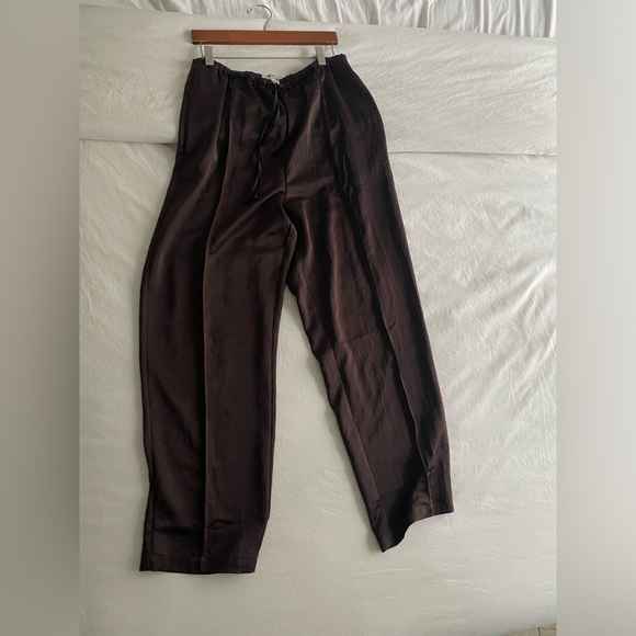 Madewell brown satin Pintucked Slim Pull-On Pants - Picture 5 of 11